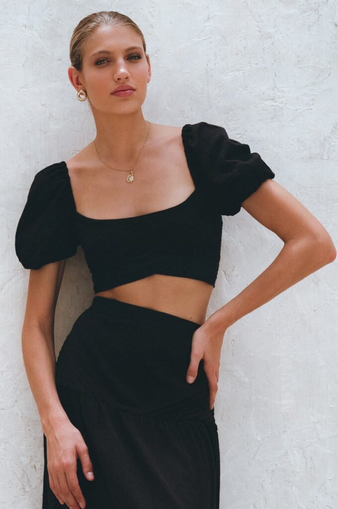 Kiana Linen Crop Top